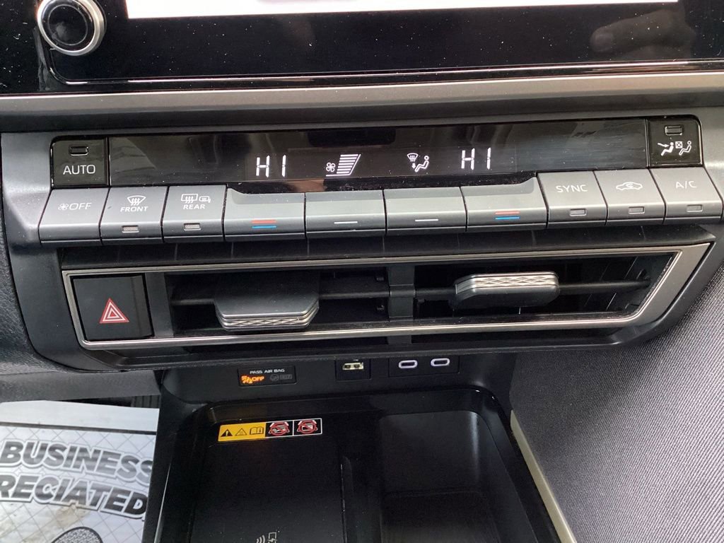 Used 2025 Toyota Camry LE FWD image 19