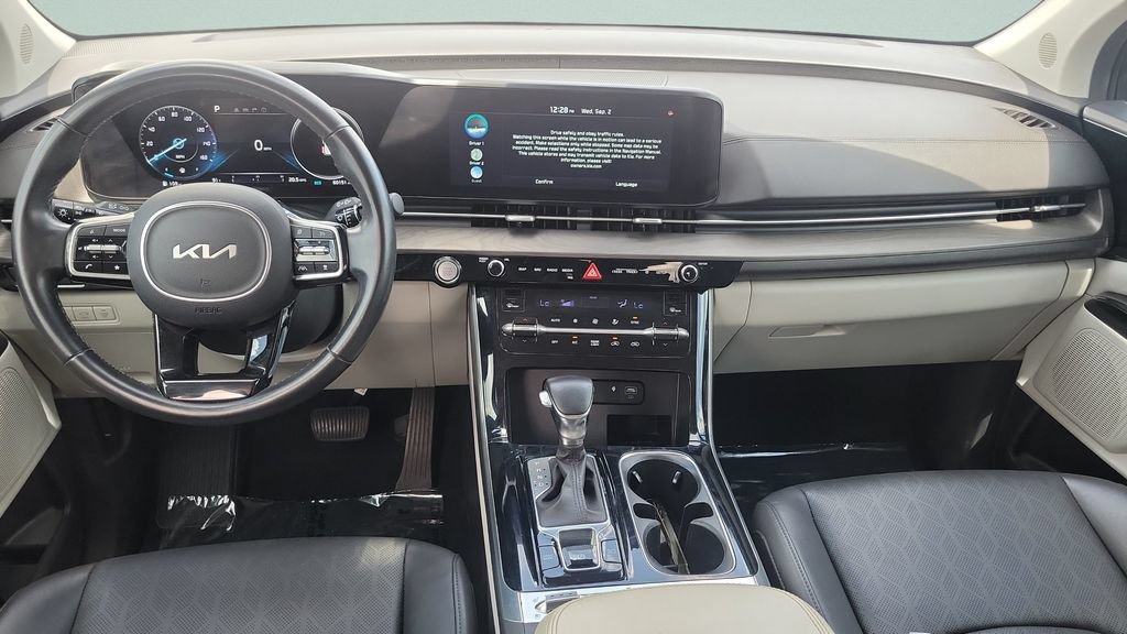 Used 2023 Kia Carnival SX FWD image 11