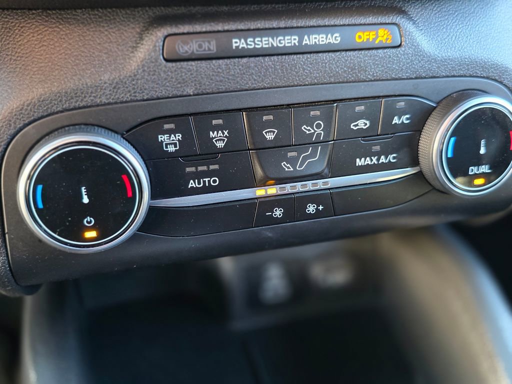 Used 2025 Ford Escape ST-Line image 28