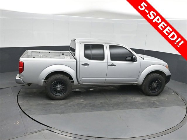 Used 2012 Nissan Frontier S image 25