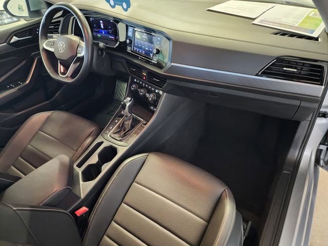 Used 2024 Volkswagen Jetta SE FWD image 17