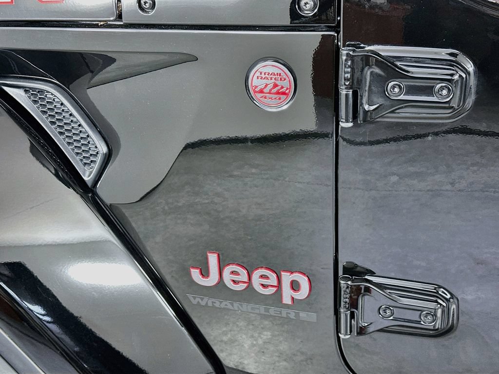 Used 2025 Jeep Wrangler Unlimited Rubicon AWD/4WD image 28