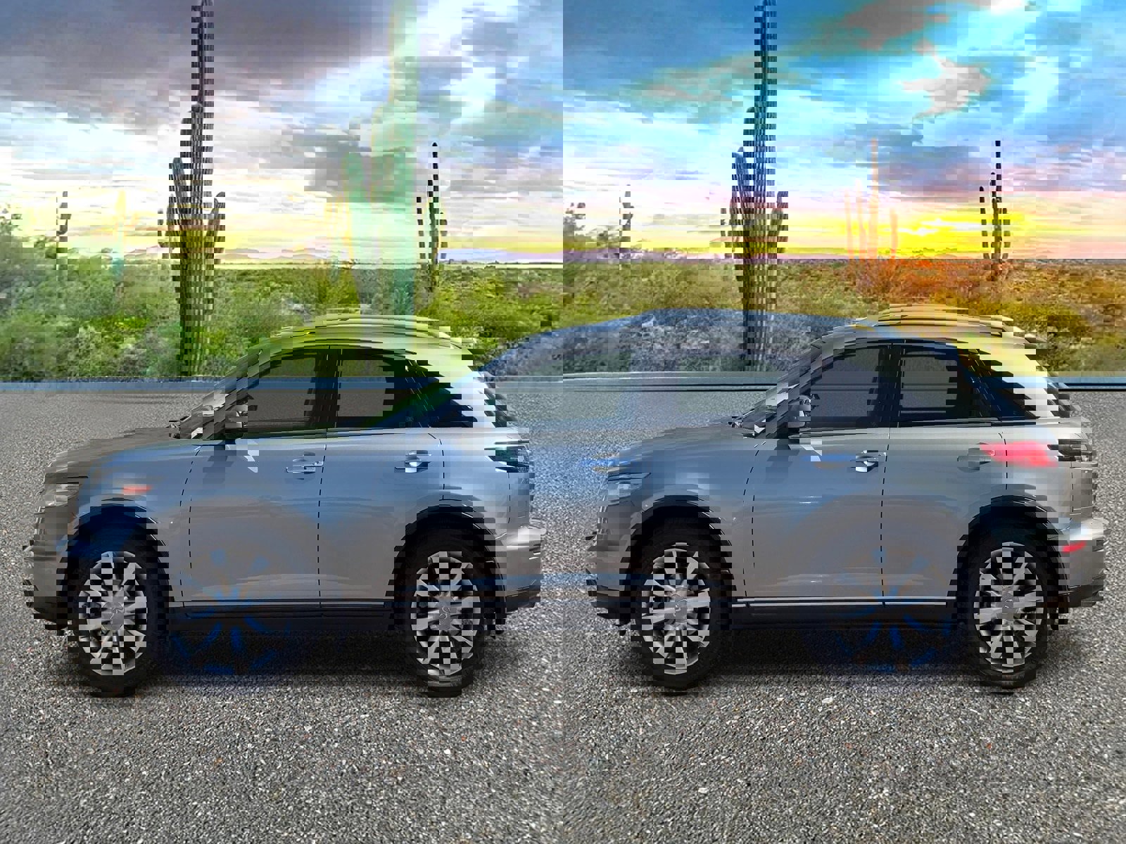 Used 2004 INFINITI FX45 AWD w/ Technology Pkg image 3