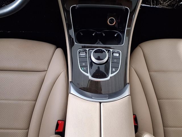 Used 2019 Mercedes-Benz GLC 300 4MATIC image 20