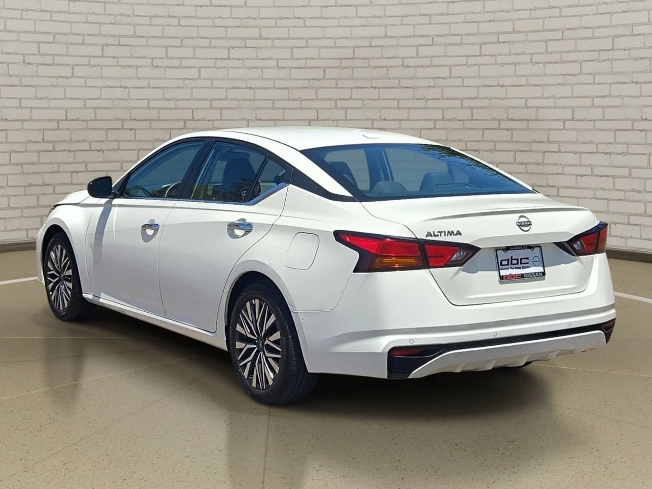 Certified 2025 Nissan Altima 2.5 SV FWD image 7