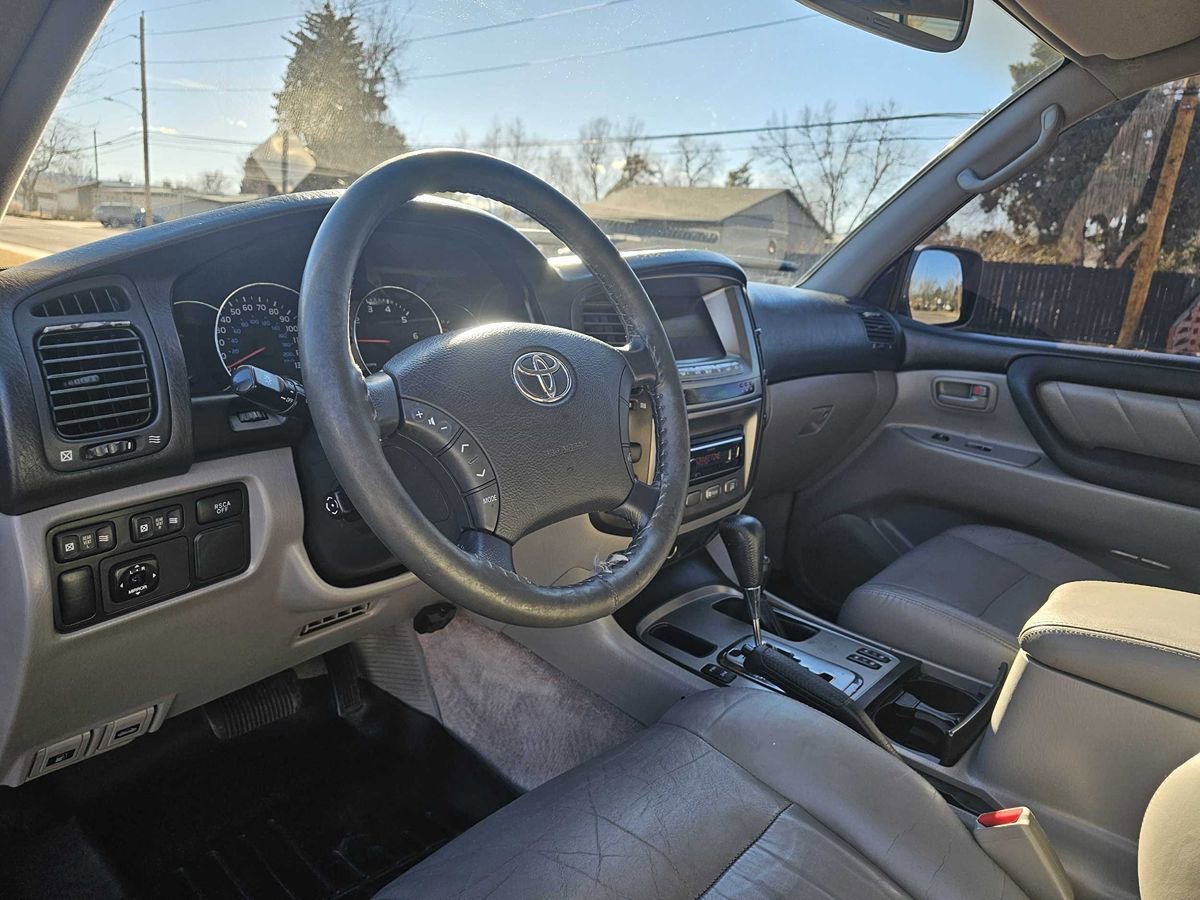 Used 2003 Toyota Land Cruiser image 10