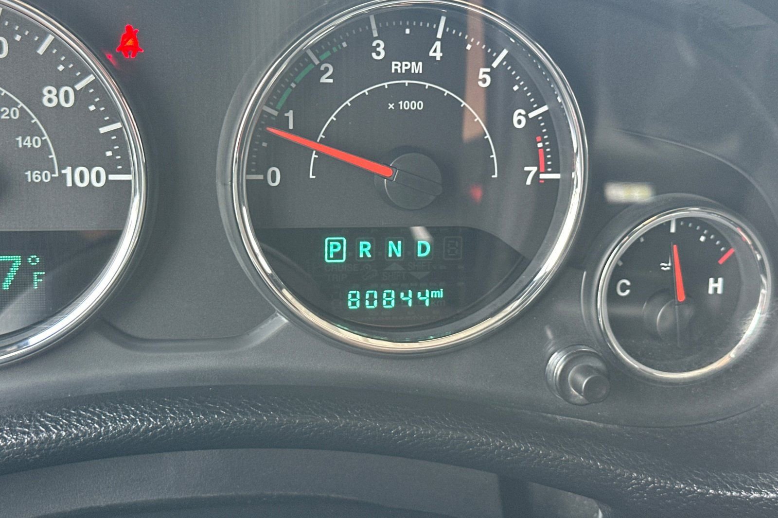 Used 2018 Jeep Wrangler Unlimited Rubicon w/ Connectivity Group image 26