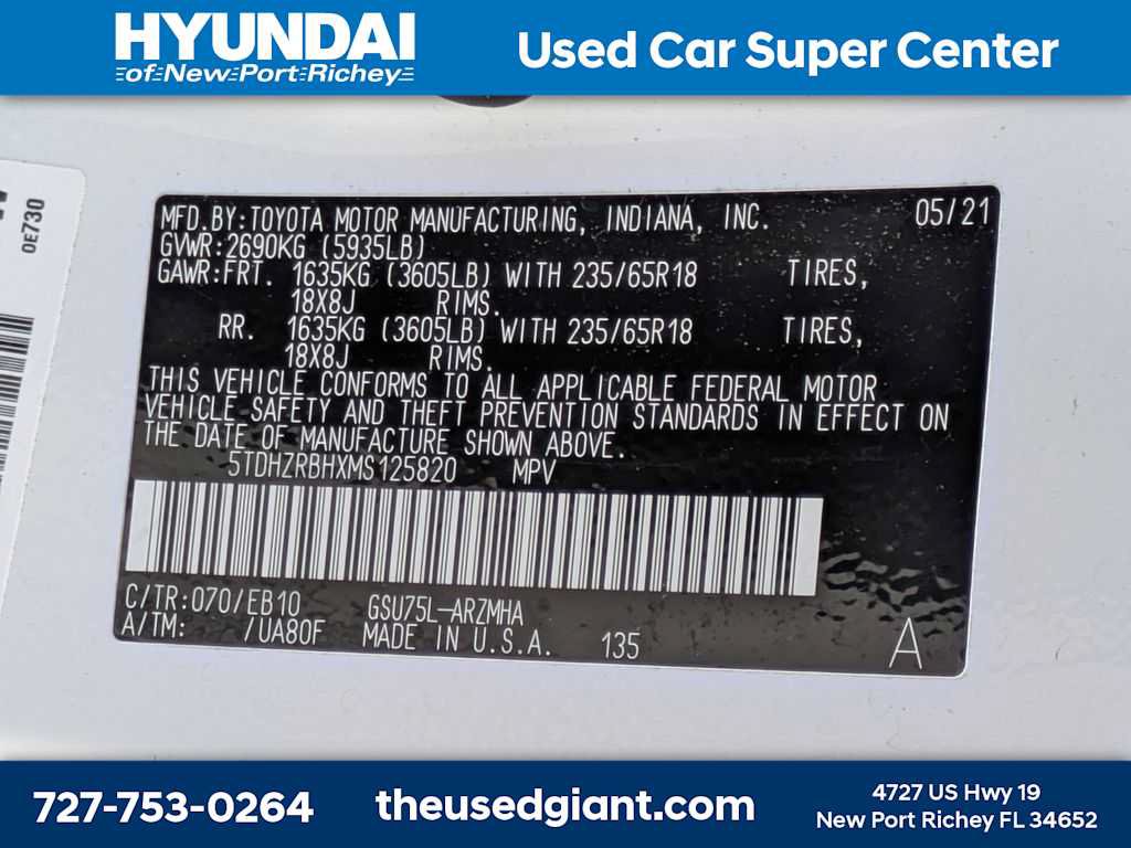 Used 2021 Toyota Highlander XLE AWD/4WD image 45