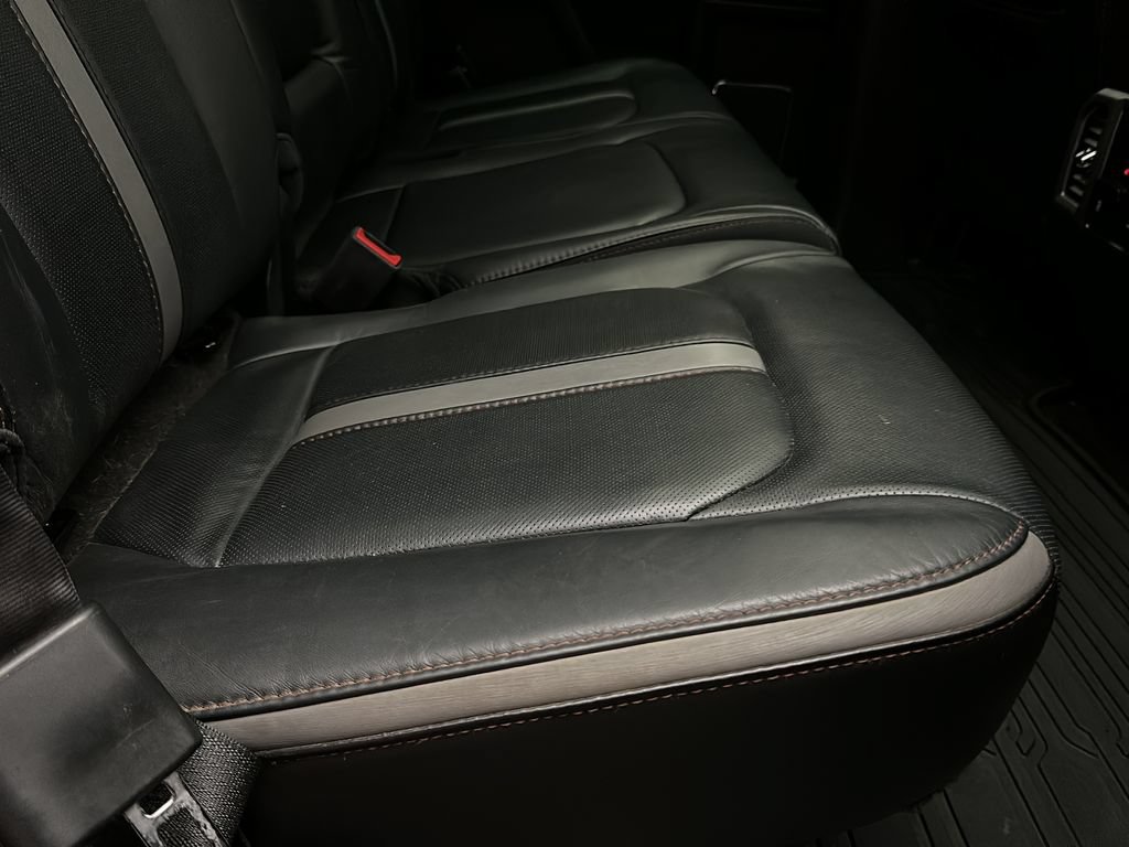 Used 2018 Ford F150 Platinum w/ Equipment Group 701A Luxury AWD/4WD image 18
