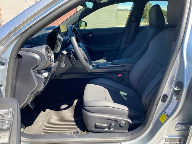 Used 2025 Lexus IS 350 F Sport w/ Navigation Package RWD image 12