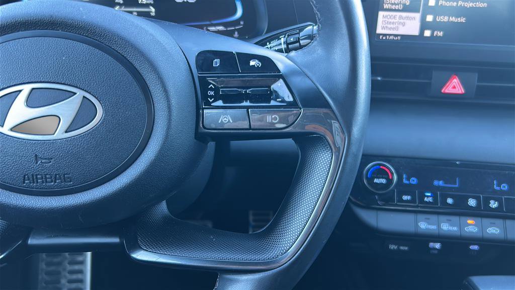 Certified 2025 Hyundai Elantra Sport image 25