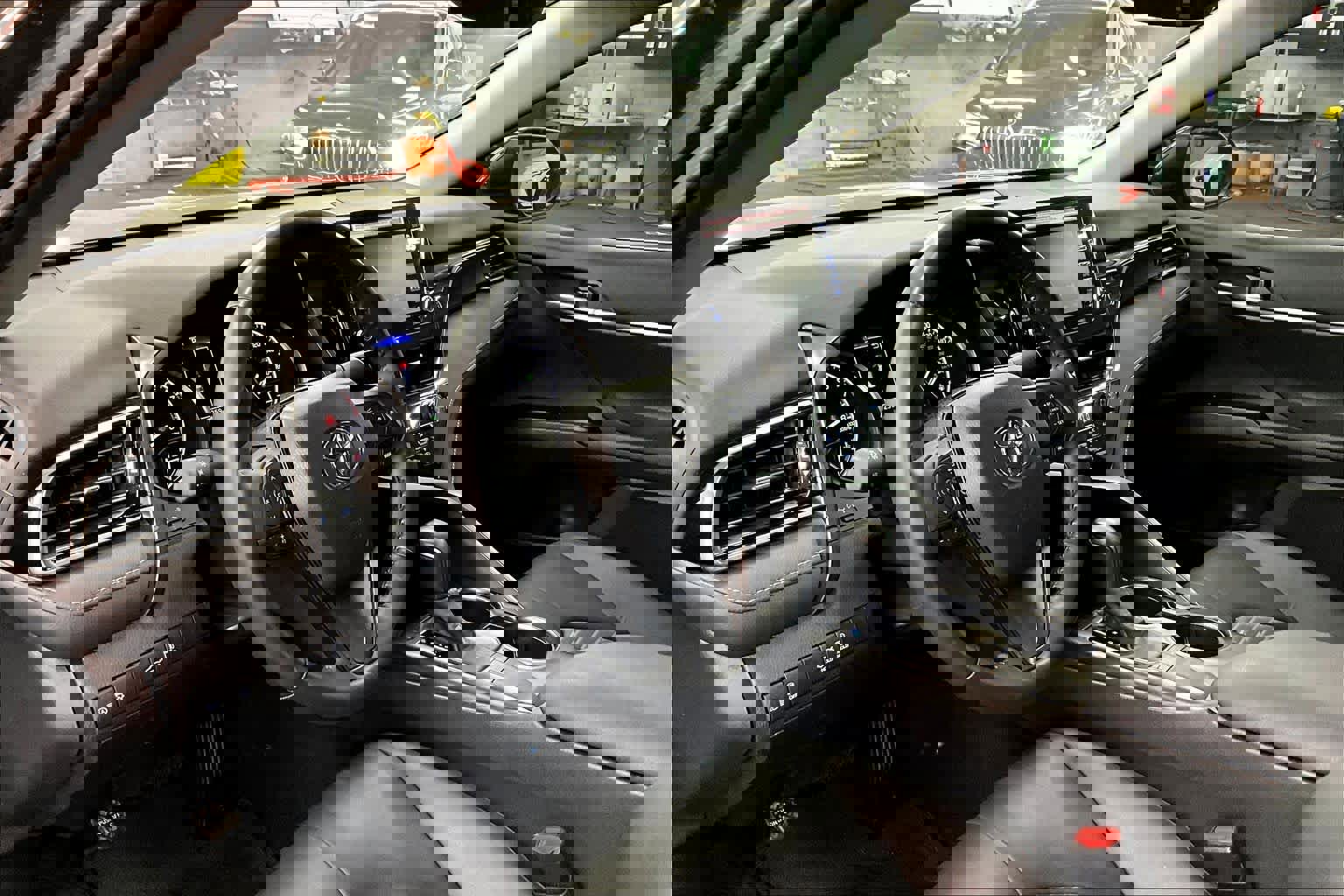 Used 2024 Toyota Camry SE FWD image 17