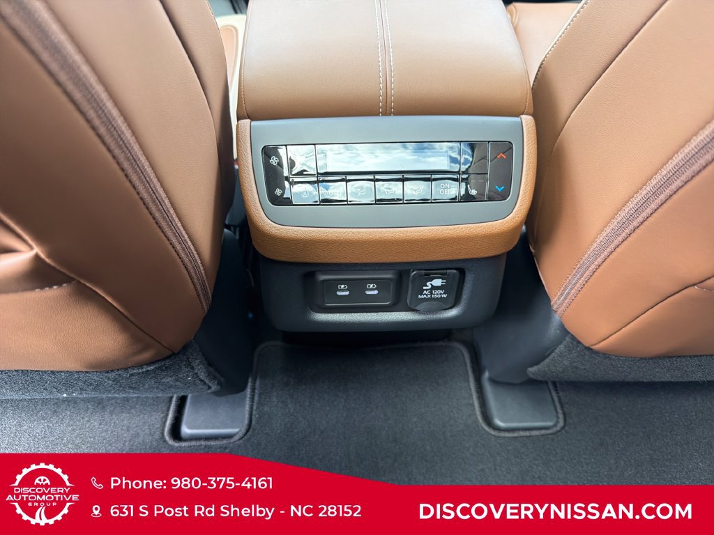 New 2026 Nissan Pathfinder Platinum w/ Lighting Package AWD/4WD image 32