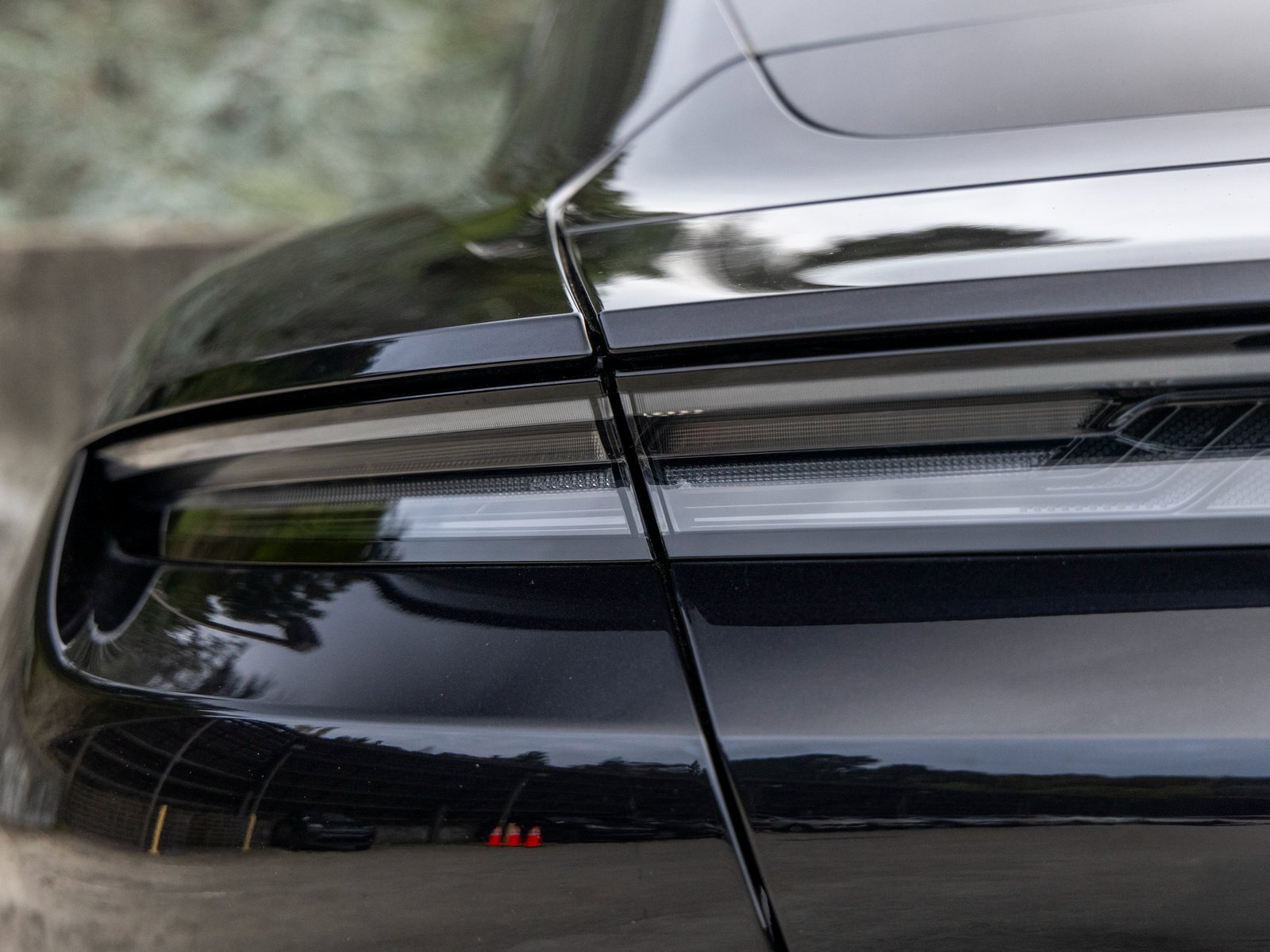 New 2025 Porsche Taycan 4S image 18