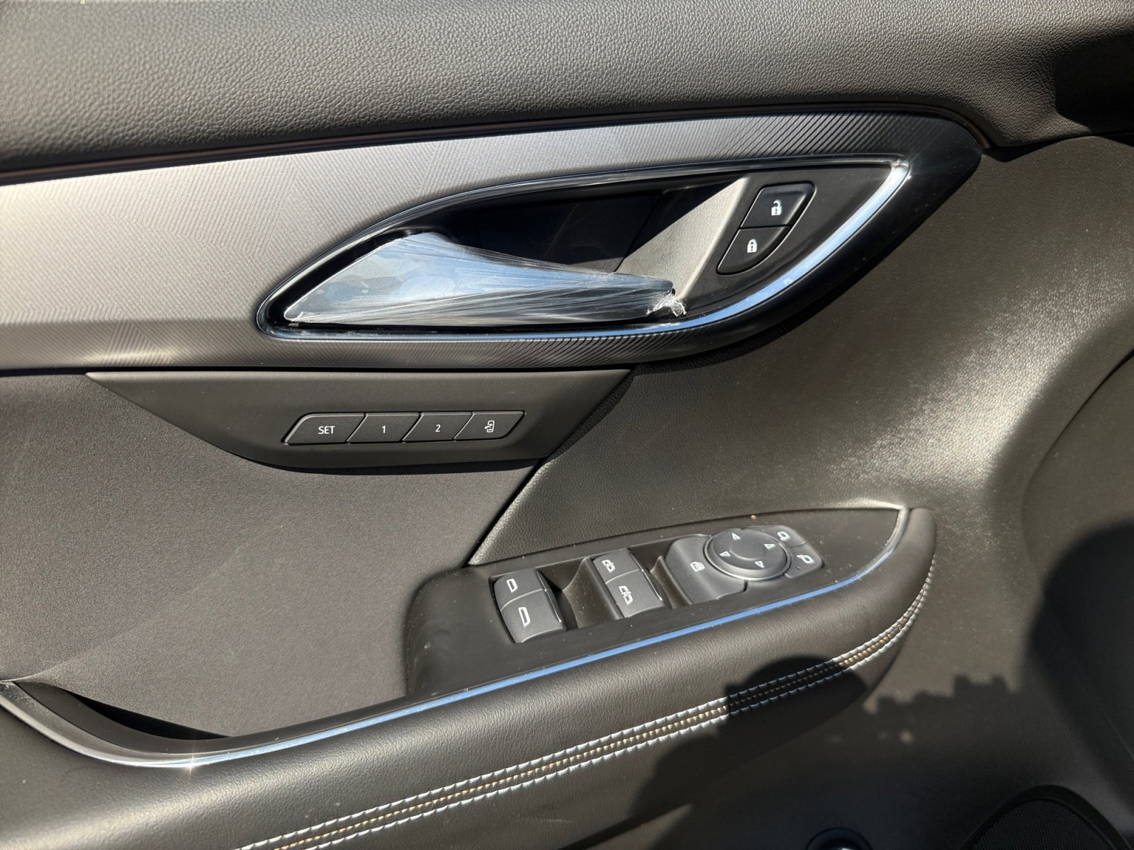 New 2025 Buick Envision Sport Touring AWD/4WD image 11