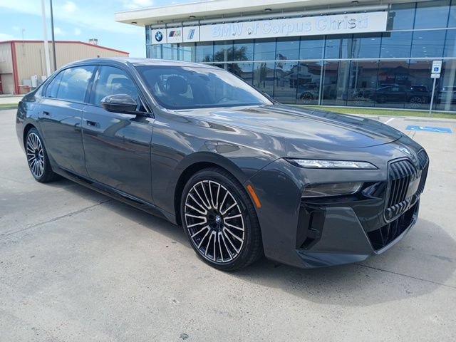 New 2026 BMW 760i xDrive w/ Executive Package