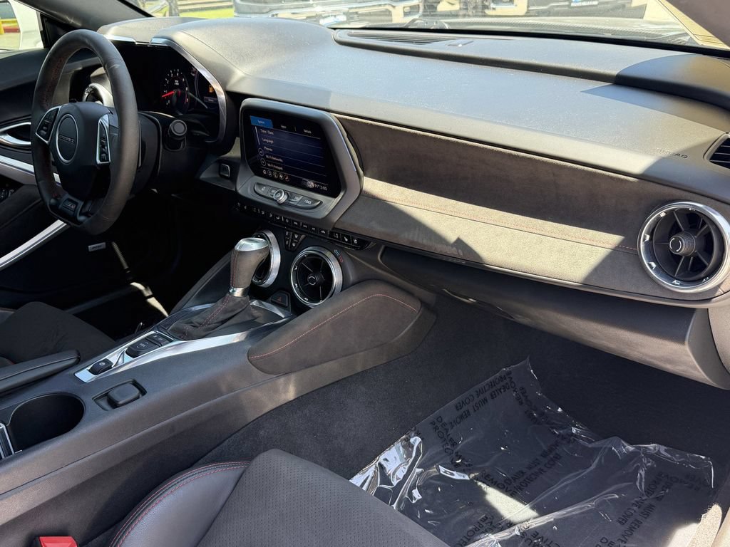 Used 2020 Chevrolet Camaro ZL1 RWD image 8