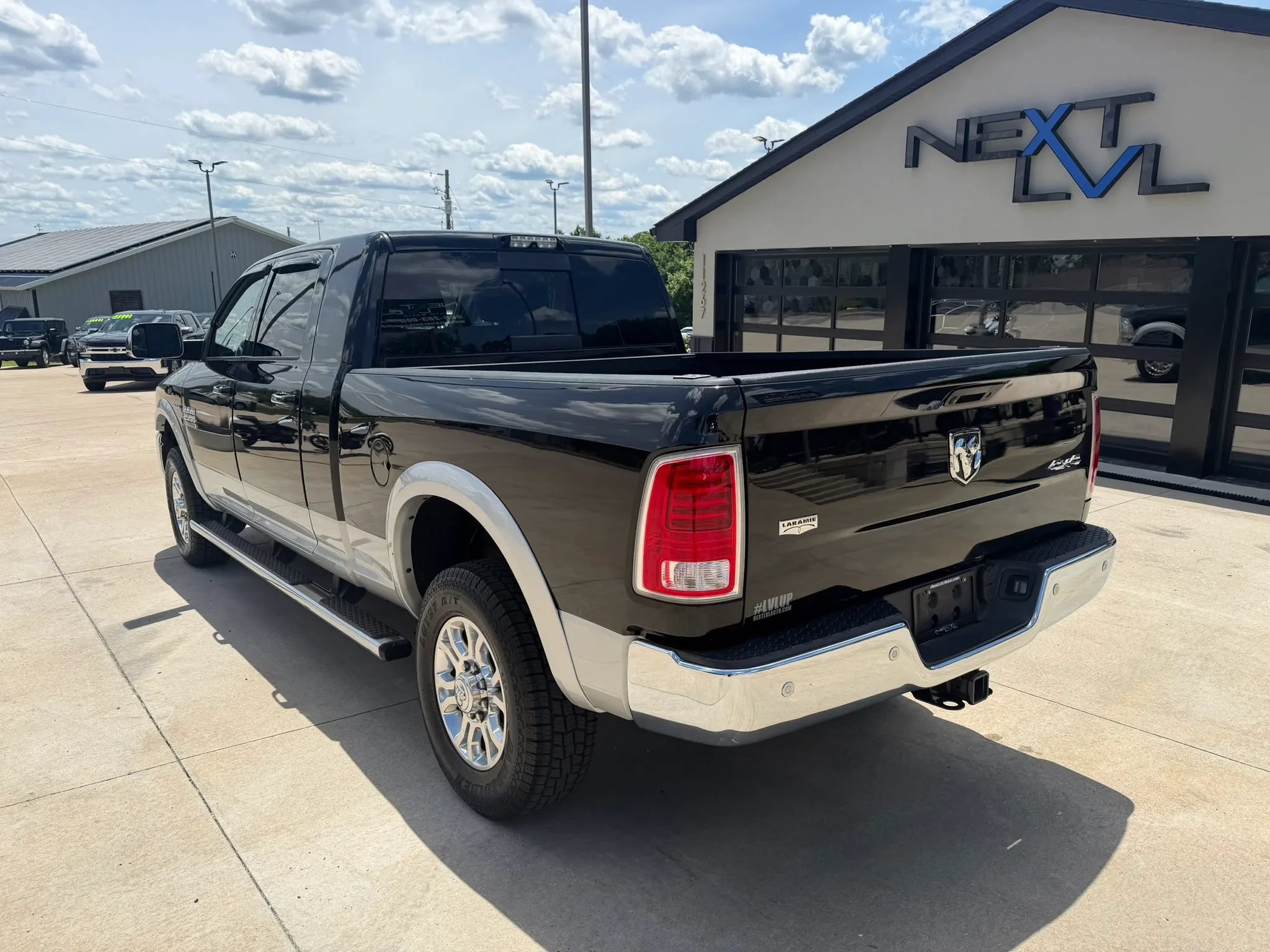 Used 2017 RAM 2500 Laramie w/ Snow Chief Group AWD/4WD image 7