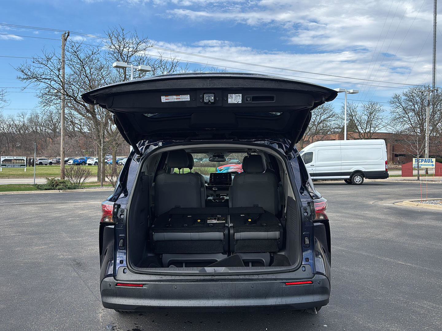 Used 2021 Toyota Sienna XLE FWD image 6