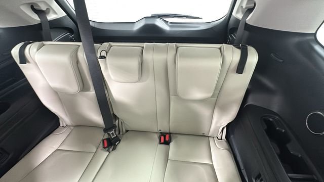Certified 2025 Subaru Ascent Limited w/ Popular Package #2 image 17