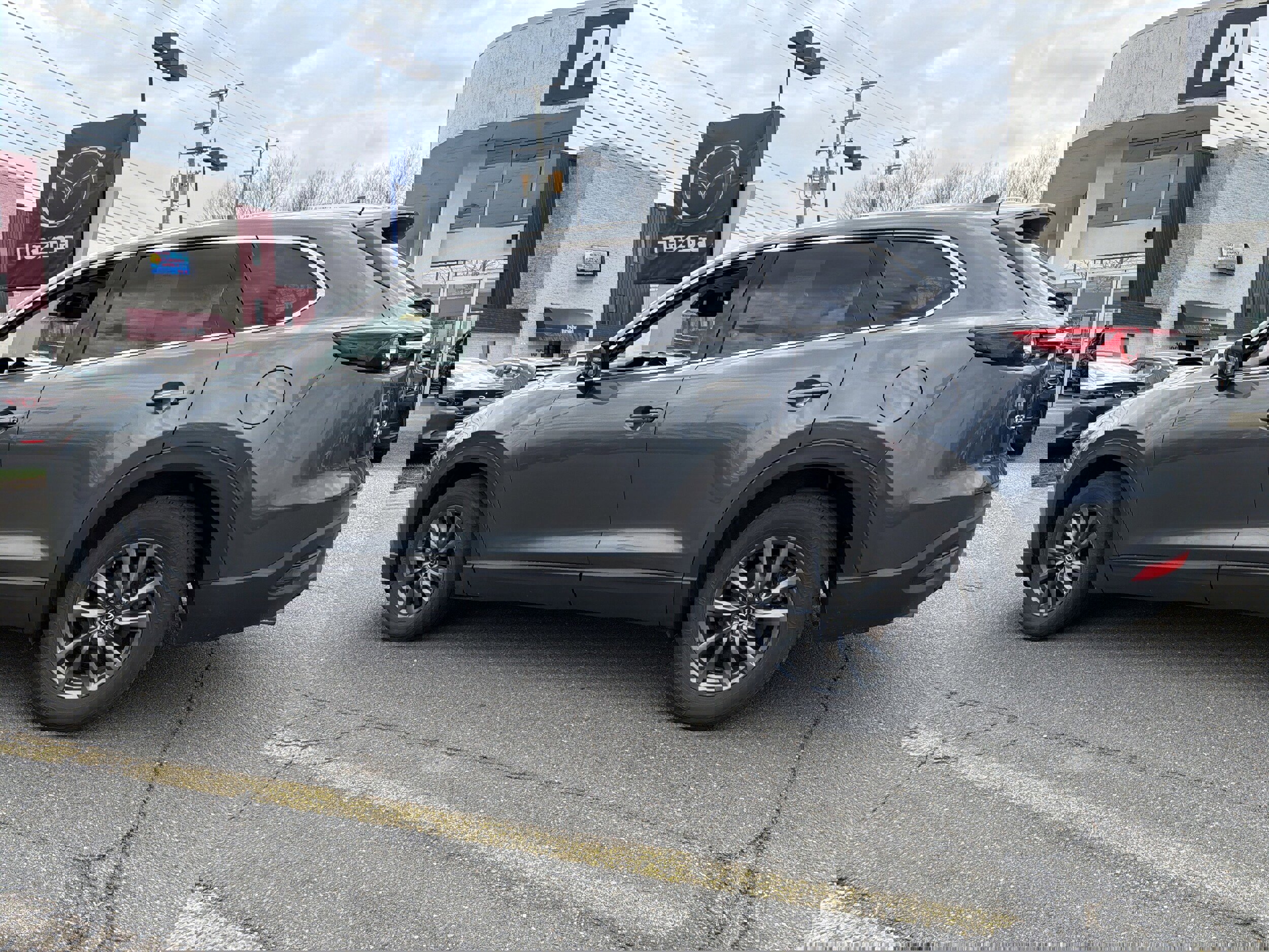 Used 2023 MAZDA CX-9 Touring image 5