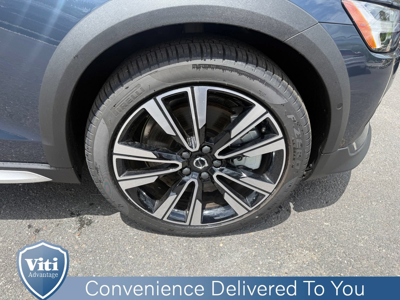 New 2026 Volvo V60 B5 Cross Country Ultra w/ Protection Package Premier AWD/4WD image 10