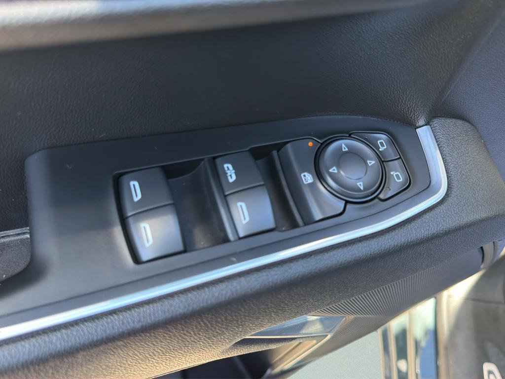 Used 2025 Chevrolet Silverado 1500 LT image 20