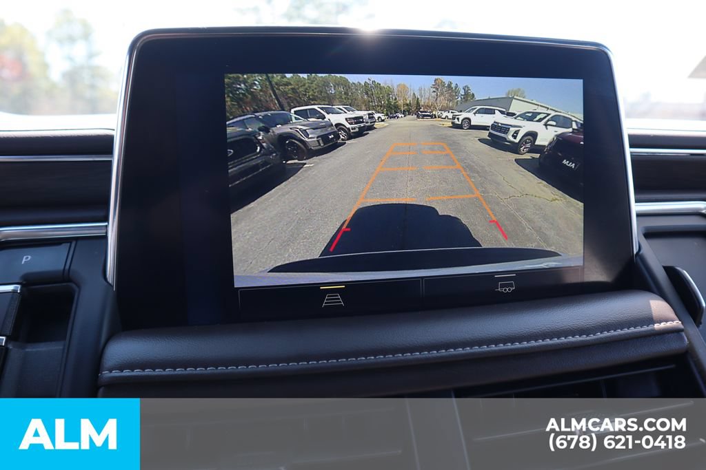 Used 2024 Chevrolet Suburban LT RWD image 35