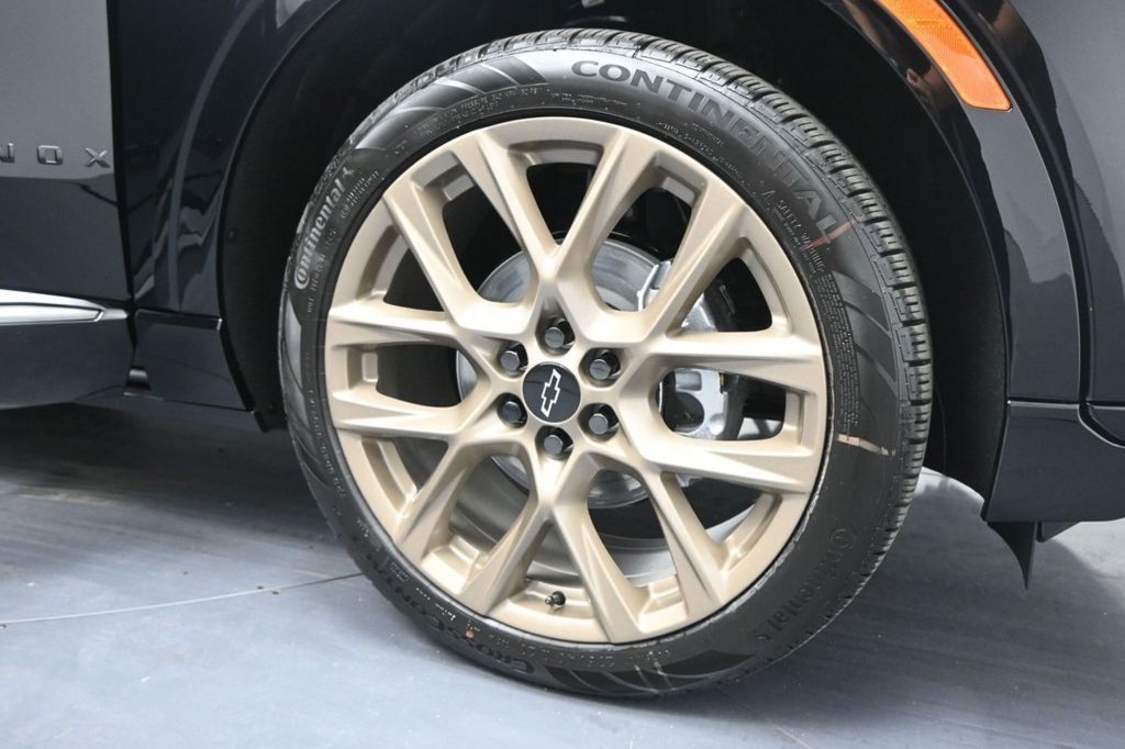 New 2026 Chevrolet Equinox EV RS w/ Convenience Package II FWD image 43