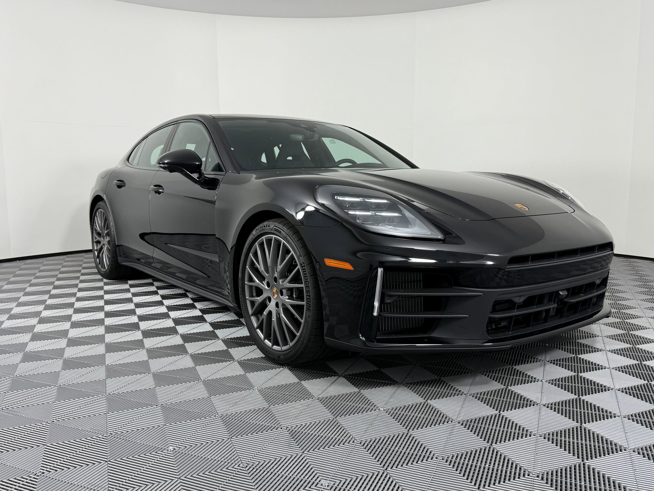 New 2026 Porsche Panamera 4 image 7