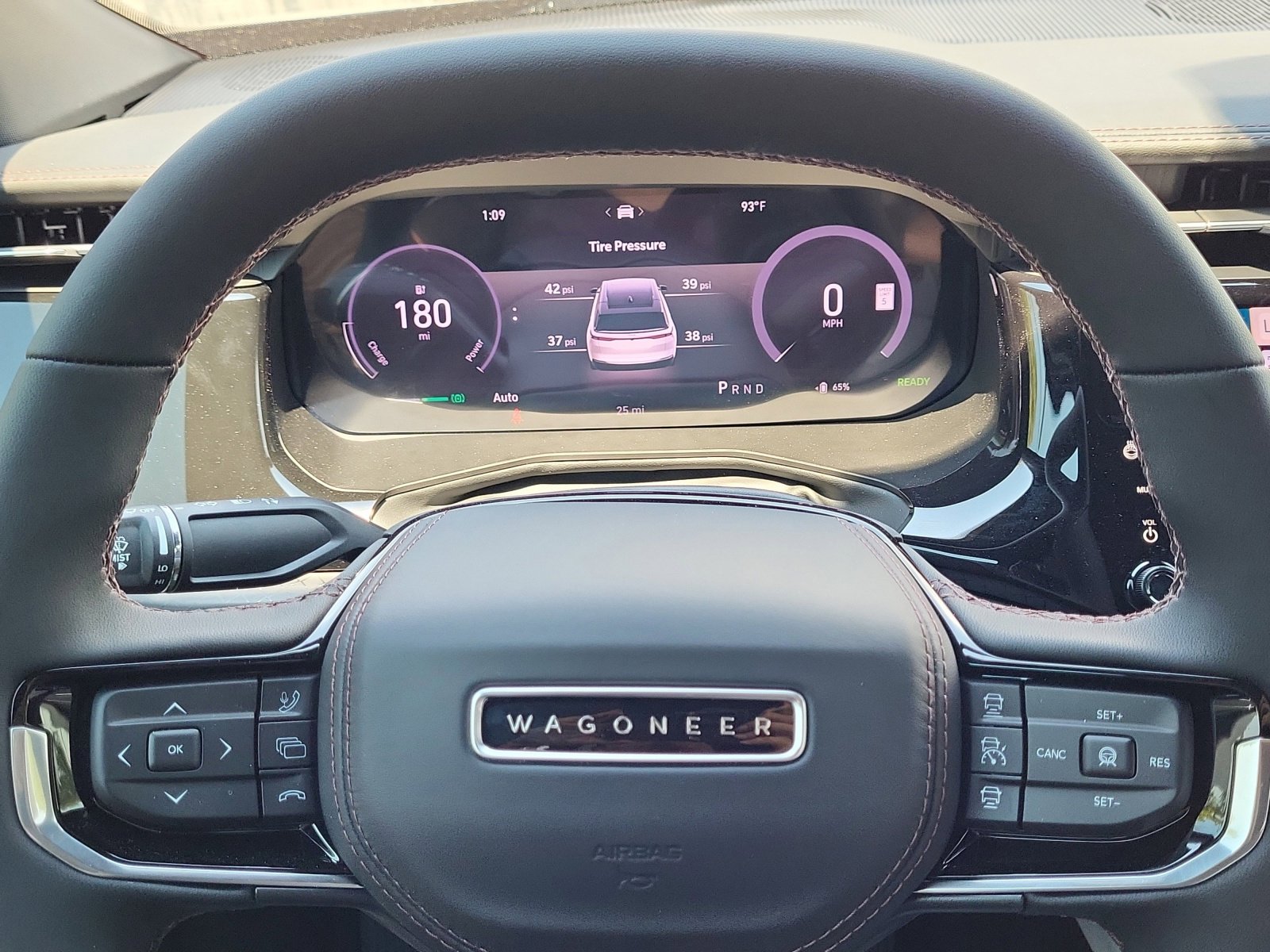 New 2025 Jeep Wagoneer Limited image 11