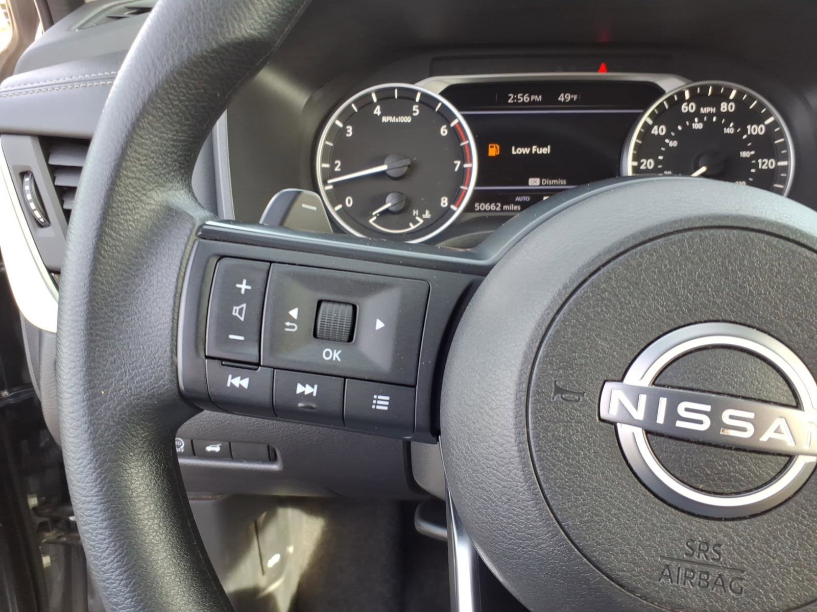 Used 2024 Nissan Rogue SV image 16