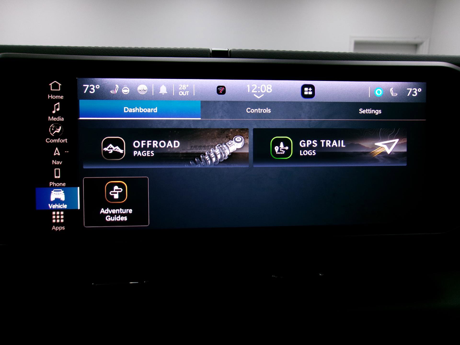 Used 2024 Jeep Gladiator Mojave w/ Technology Group image 8