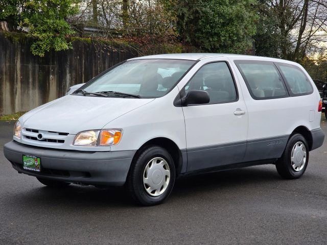 Used 1998 Toyota Sienna CE image 3