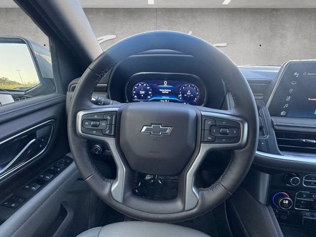 Used 2024 Chevrolet Suburban Z71 w/ Luxury Package AWD/4WD image 21