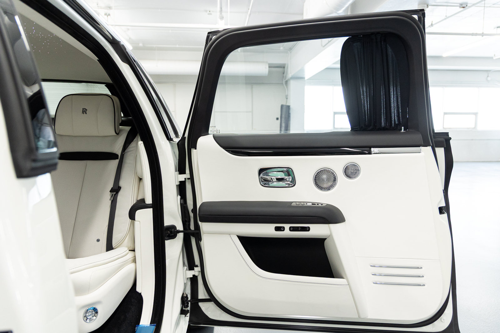 New 2027 Rolls-Royce Ghost Extended Wheelbase AWD/4WD image 33