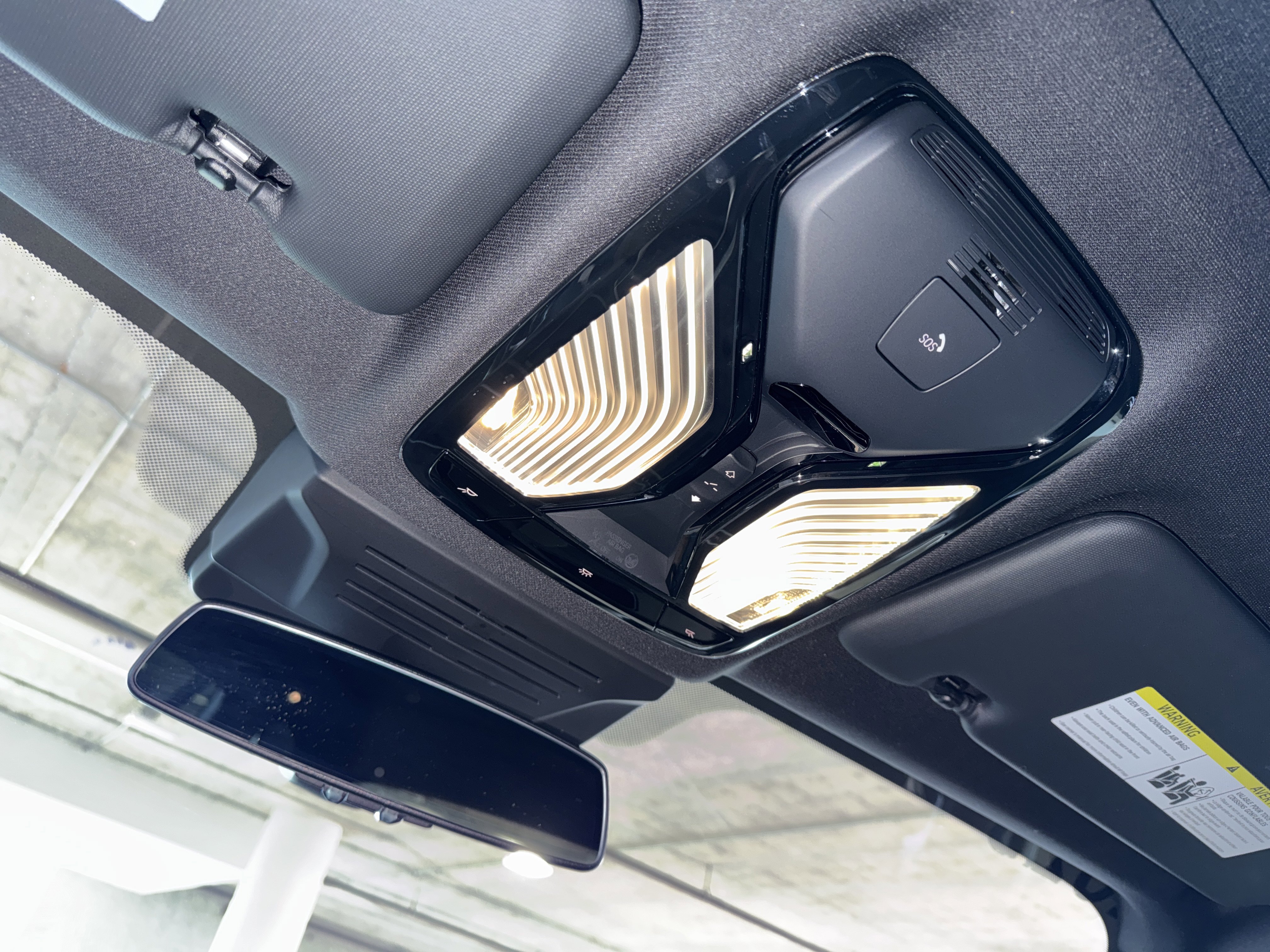 Used 2025 BMW X5 sDrive40i w/ Premium Package image 31