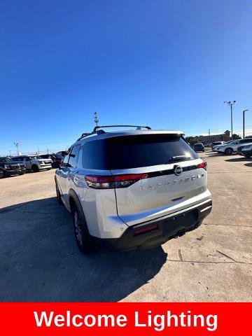 Certified 2024 Nissan Pathfinder SV w/ SV Premium Package image 11