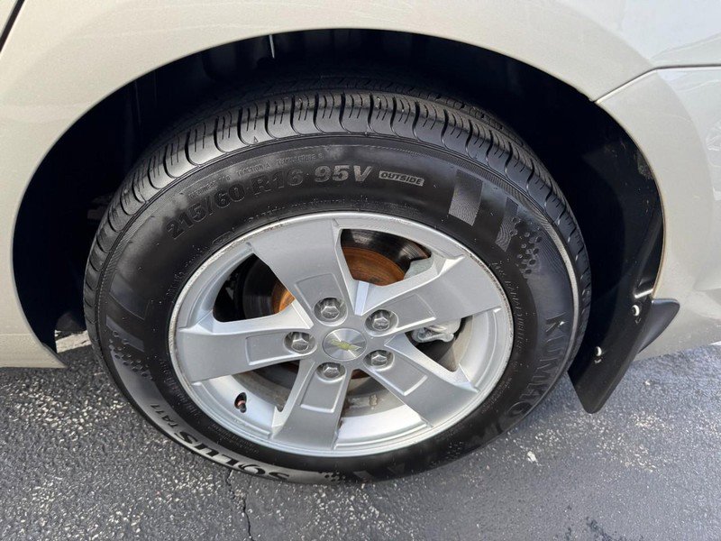 Used 2014 Chevrolet Malibu LT image 7
