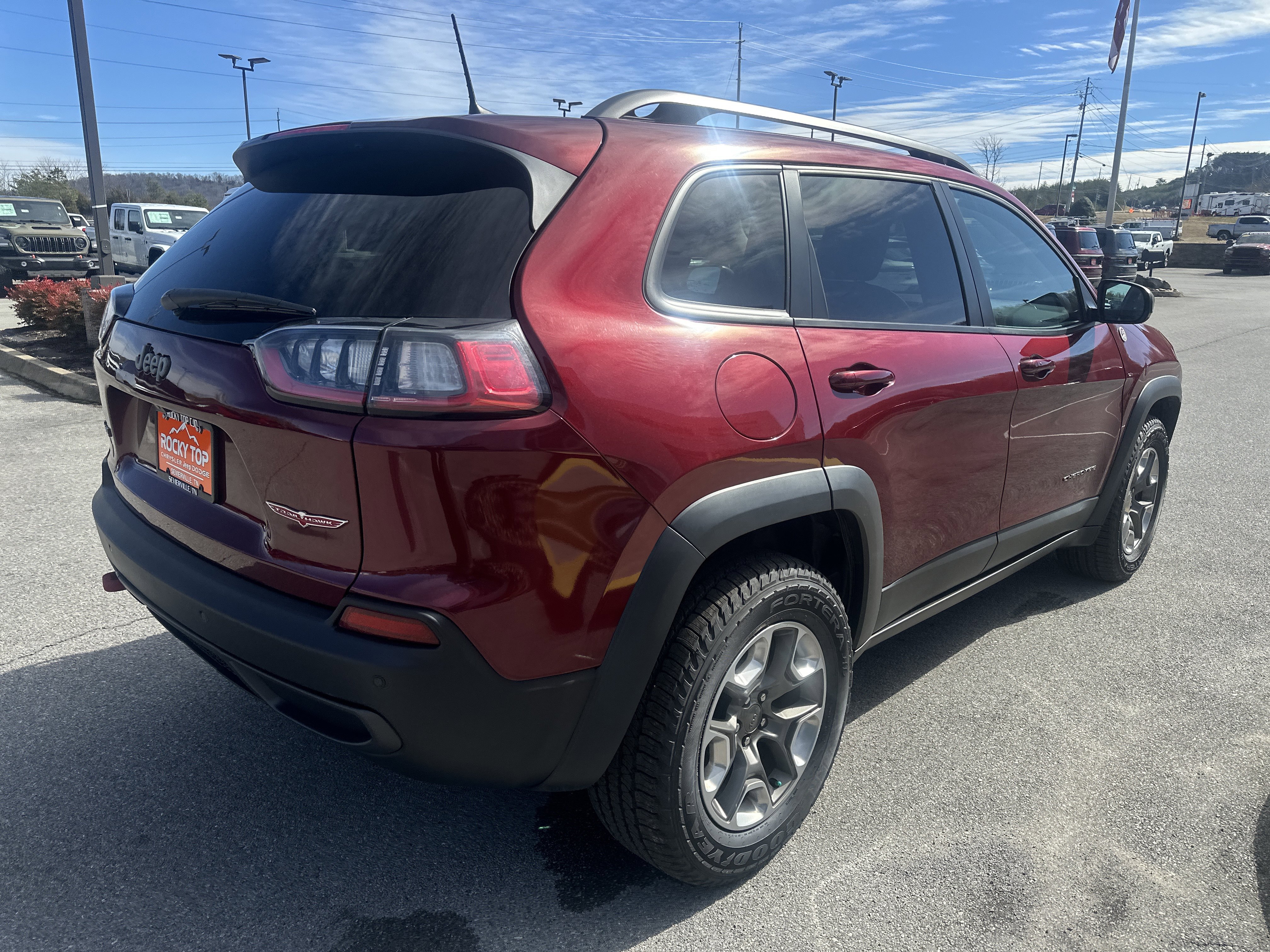 Used 2019 Jeep Cherokee Trailhawk w/ Comfort/Convenience Group image 8