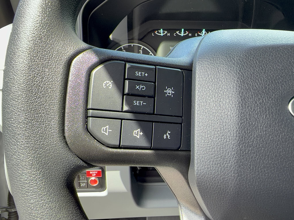 New 2026 Ford F550 4x4 Supercab Super Duty image 33