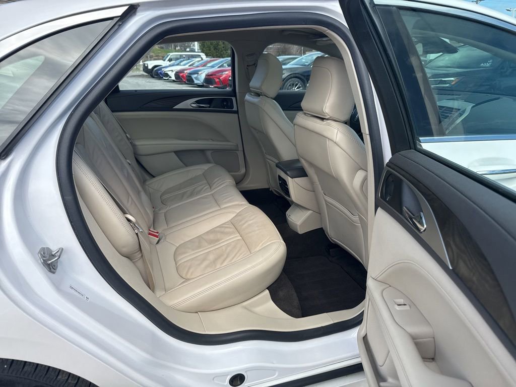 Used 2020 Lincoln MKZ Reserve FWD image 6