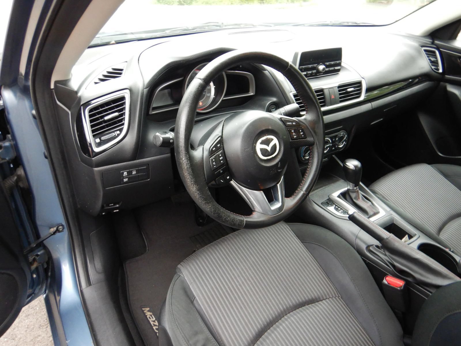 Used 2014 MAZDA MAZDA3 i Touring FWD image 13