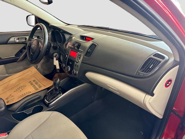 Used 2013 Kia Forte EX FWD image 25
