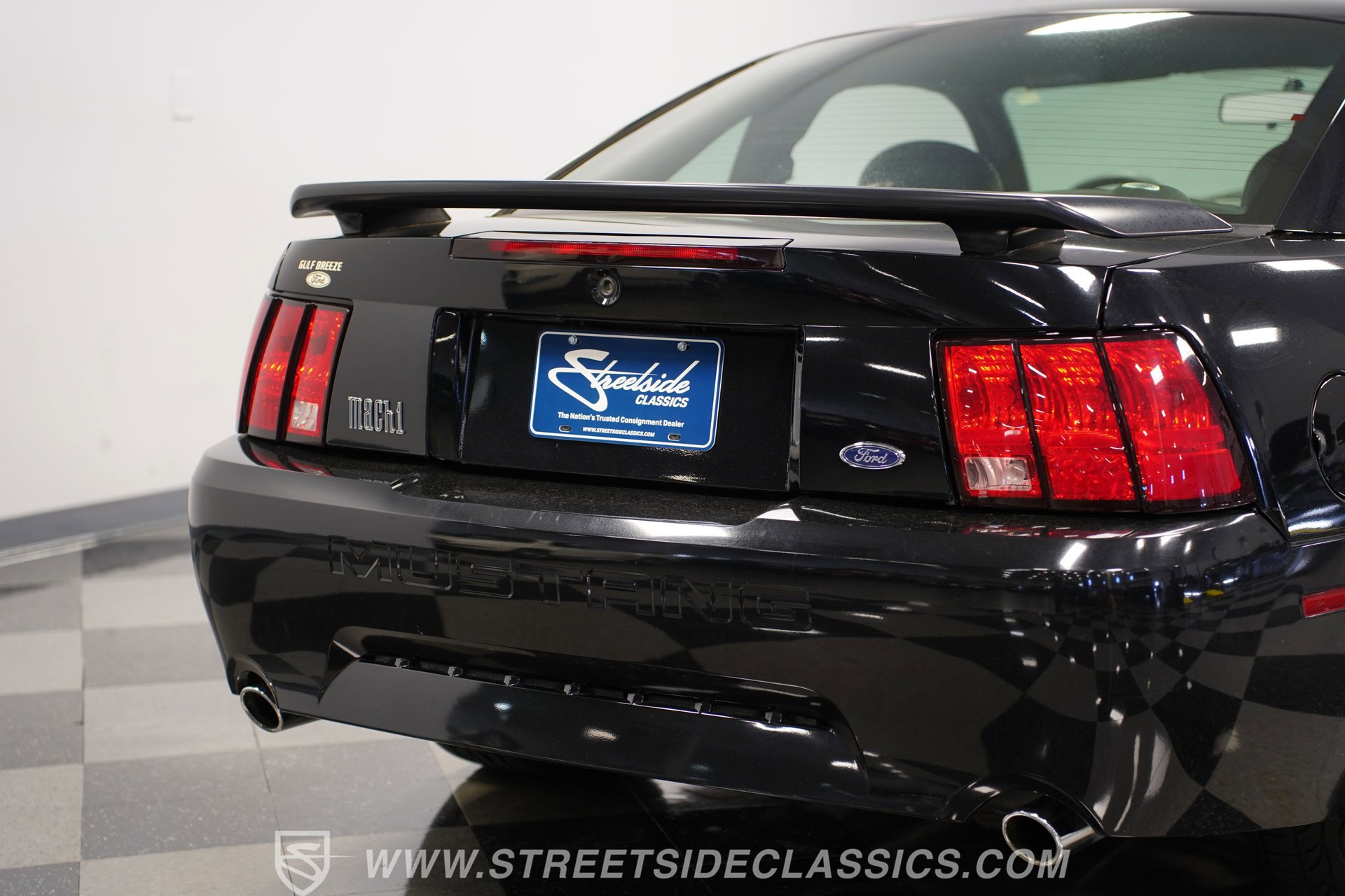 Used 2003 Ford Mustang Mach 1 RWD image 27