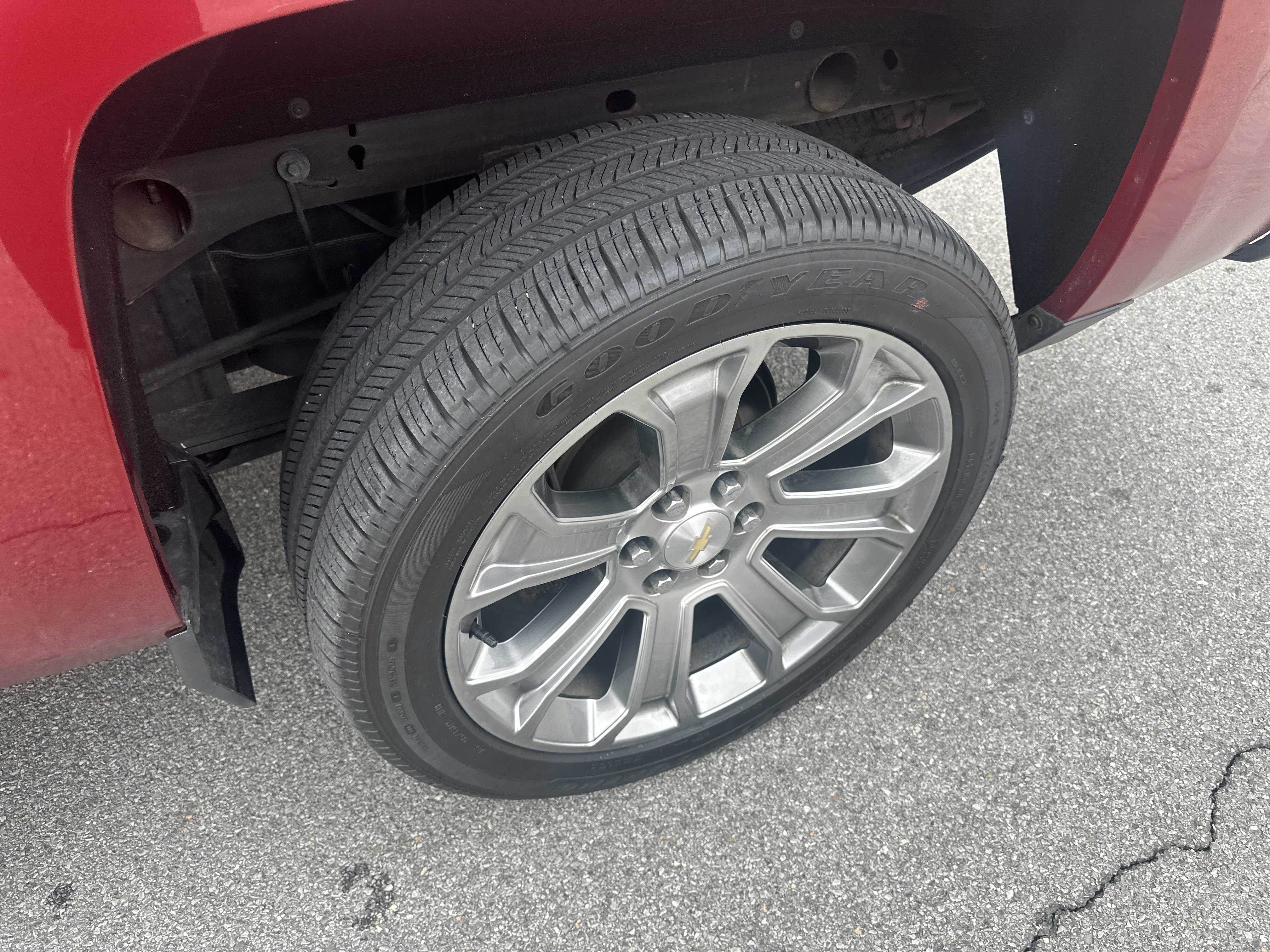 Used 2018 Chevrolet Silverado 1500 High Country image 22