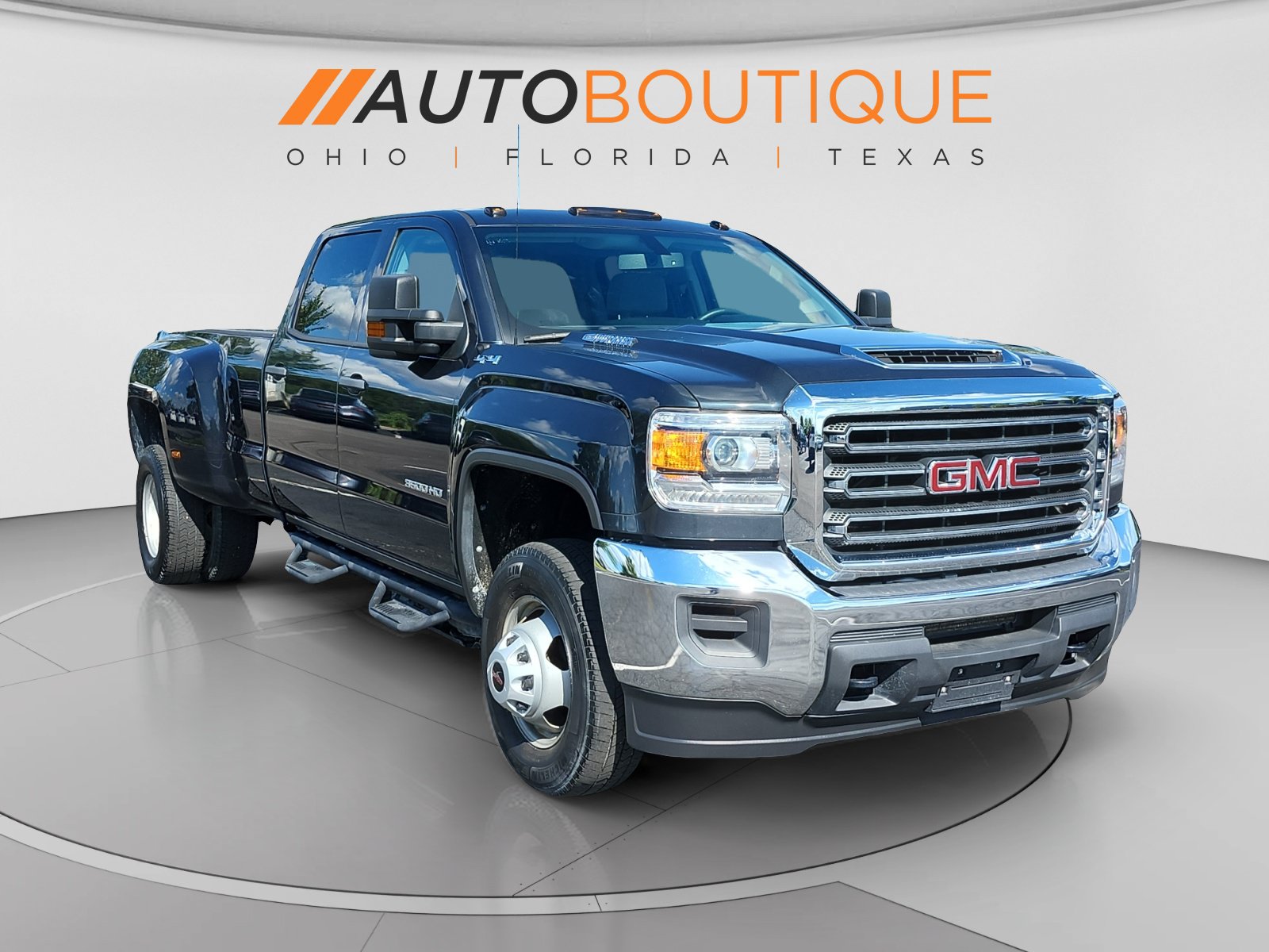 Used 2018 GMC Sierra 3500 4x4 Crew Cab w/ Sierra Convenience Package image 8
