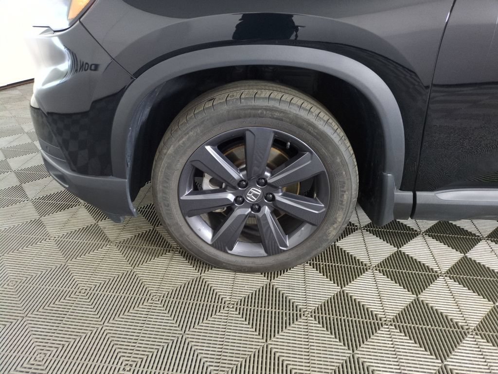Certified 2025 Honda Pilot Sport image 29