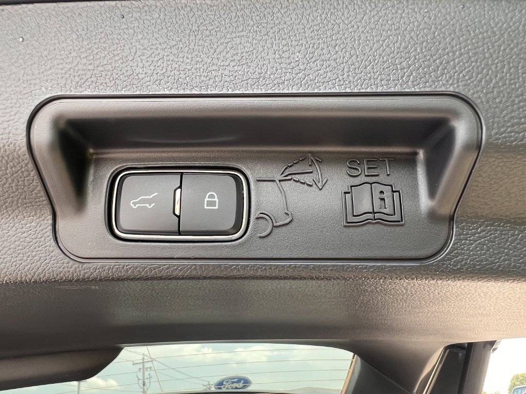 New 2026 Ford Explorer Tremor w/ Tremor Ultimate Package AWD/4WD image 18