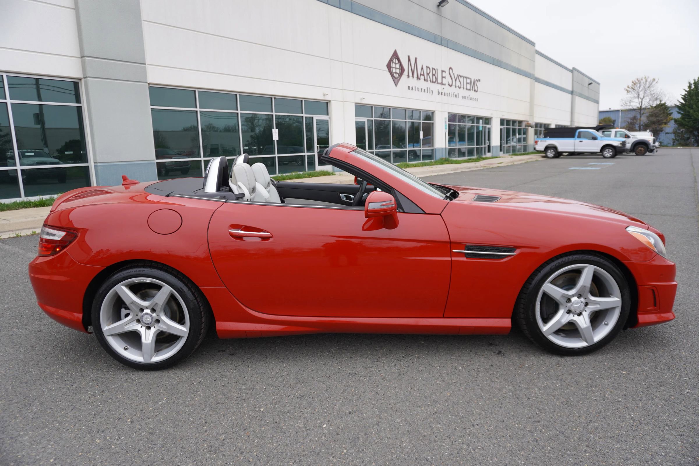 Used 2012 Mercedes-Benz SLK 350 image 11